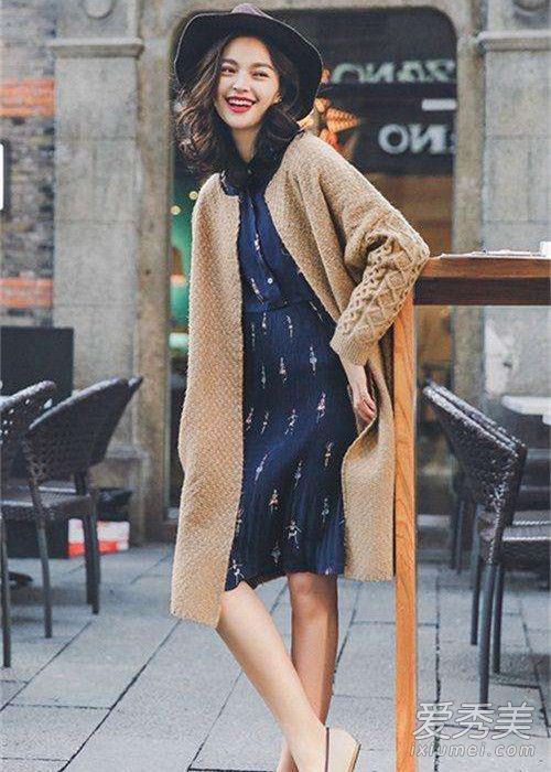 可以在2017年春天穿的100折雪纺裙子现在将会被反复穿着。