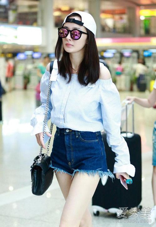 秋天出门时,别忘了准备一顶棒球帽。