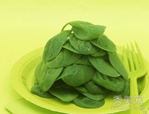 瘦脸消除浮肿10种食物吃小V脸