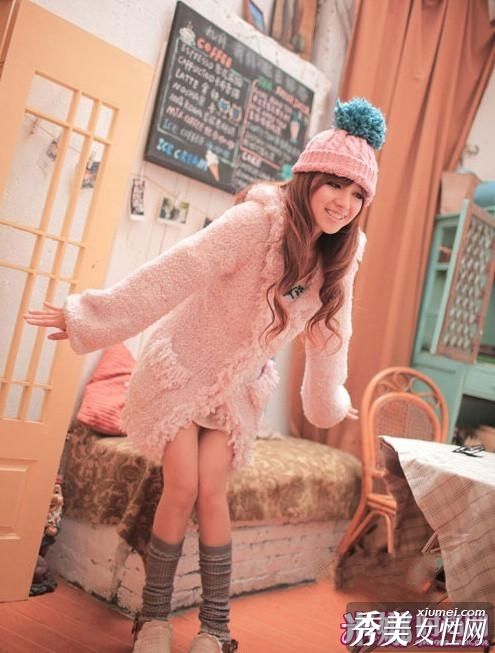 可爱甜美的日本女孩，酷爱皮草