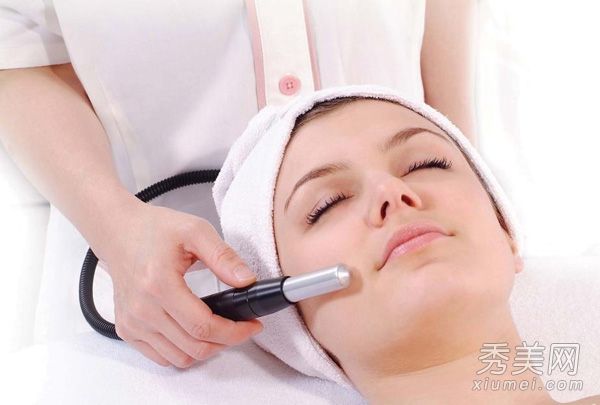 避免使用维生素a来远离阳光。激光美容前的4个关键点