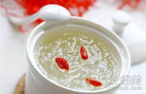 吃燕窝能祛斑吗？吃燕窝有什么好处？