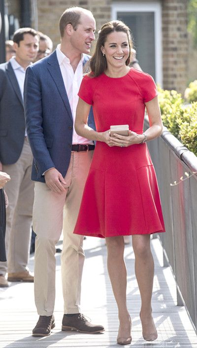 凯特喜欢1600元，可以搭配任何包。