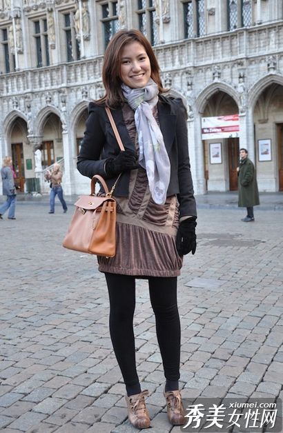 短靴+多层次混搭在初冬掀起了高人气