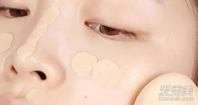 眼部+唇部化妆教程这种化妆品是最女性化的