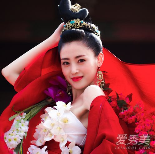 “太子妃”口红+眉笔轮流使用太节省了!