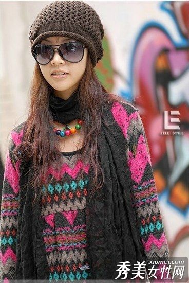 冬季民族针织裙+靴子