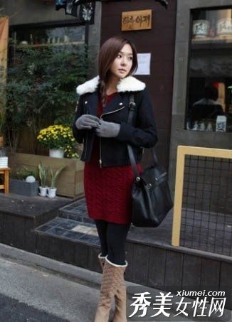 外套+紧身裙在冬天藏不住的完美曲线。