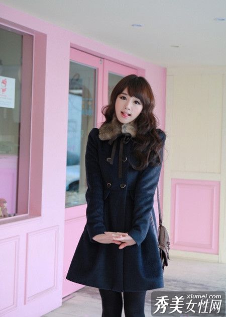 大外套+小裤腿+短靴让纤瘦变得美丽