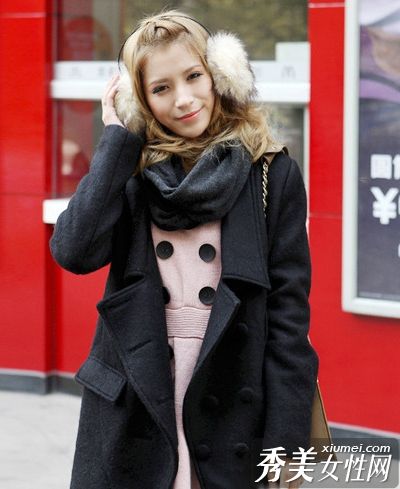 冬季修身棉衣+围巾非常时尚