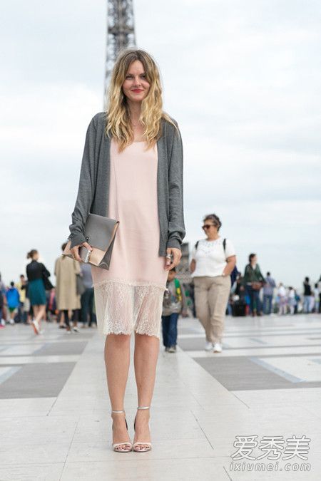 天气转凉时，羊毛衫会搭配10种不同的组合。