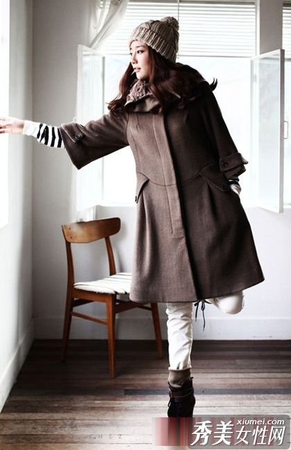 混合搭配风格成为街头时尚女王