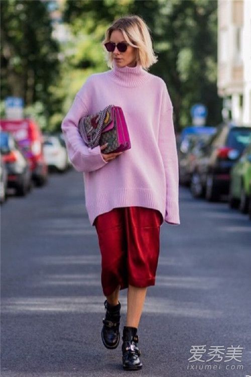 穿裙子的毛衣比你想象的更甜,看起来也更好。