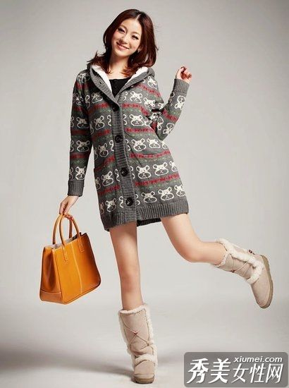 圣诞节让人疯狂长毛衣装扮成美女的策略