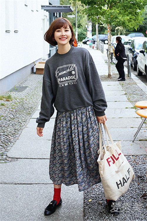 卫衣街照片卫衣能穿这么漂亮的衣服