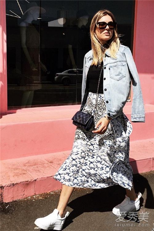 如果你穿这样的秋装和裙子，你就赢了。