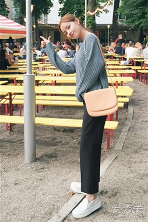 不要呆在家里过漫长的中秋节假期，穿得漂漂亮亮地出去。