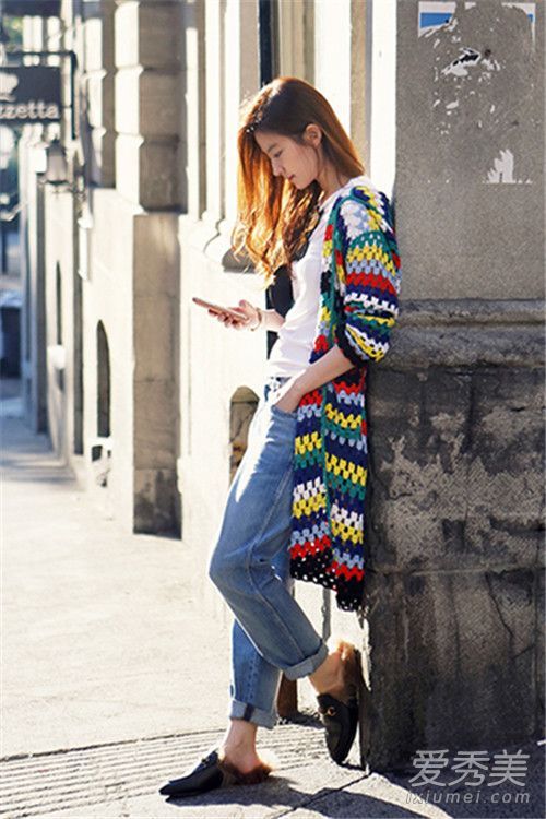 刘亦菲拍摄的新街彩色羊毛衫美