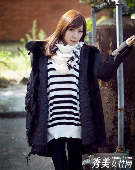 女性最喜欢的温暖而苗条的冬季美女