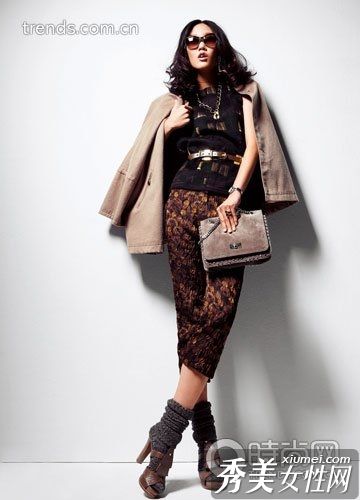 驼色很受欢迎。OL有6种款式