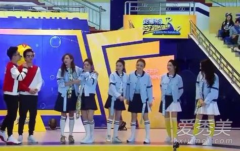 运行5。第三期迪丽热巴鞋是什么品牌的?