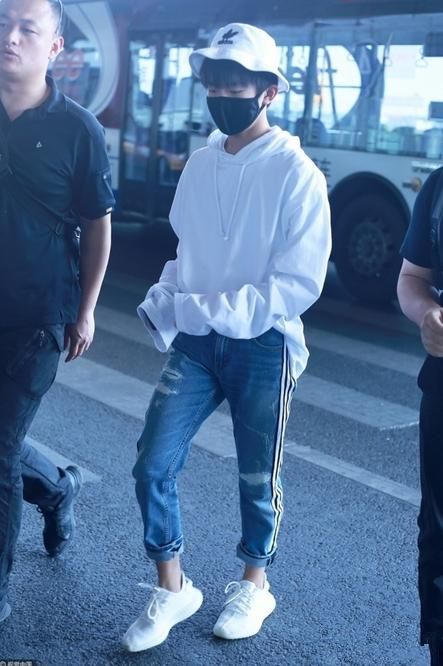 杰克森·易条纹牛仔裤是什么牌子的?