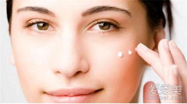 为什么粉底液会擦泥？