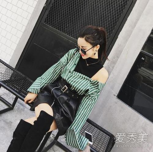 如何搭配露肩衬衫和露肩衬衫以及什么外套