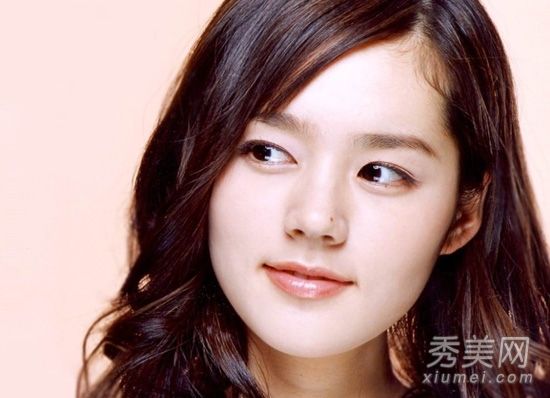 整形手术的注意事项:最好的5种准备是切开双眼皮。