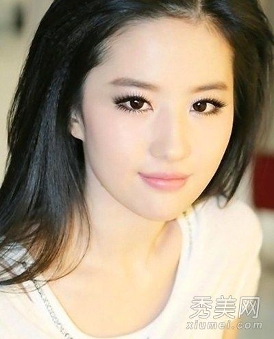 刘师师、刘亦菲示范如何化繁为简?