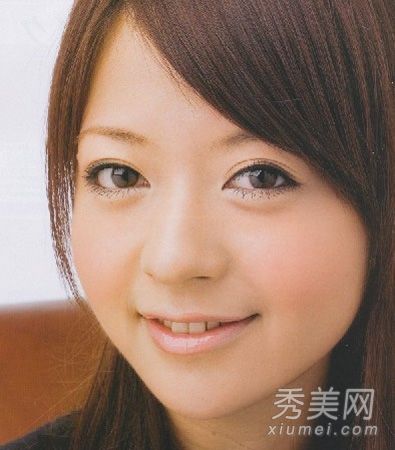 如何弥补鼻子塌陷?黄金比例脸部化妆师