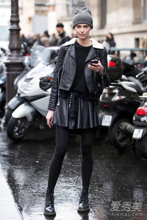 各种百褶裙都配这个好看吗?