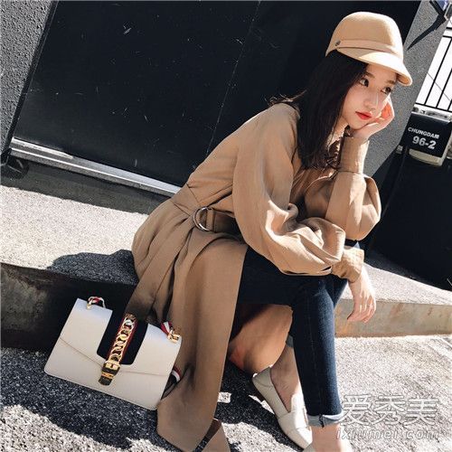 今年你买了你喜欢和讨厌的风衣了吗?