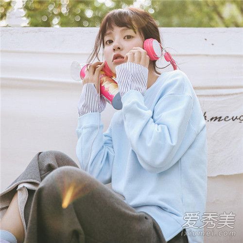 还在担心穿什么,赶快买件毛衣吧!