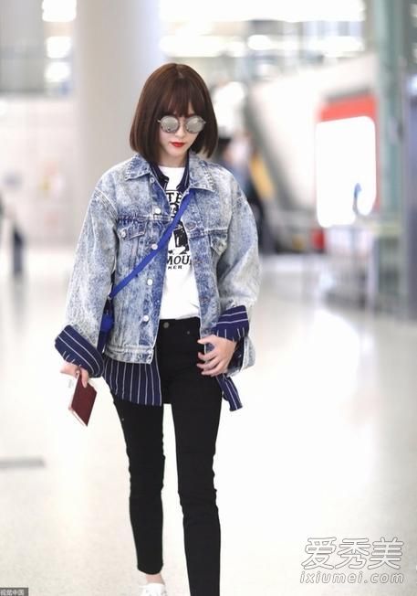 唐嫣机场的蓝色条纹衬衫是什么牌子的?