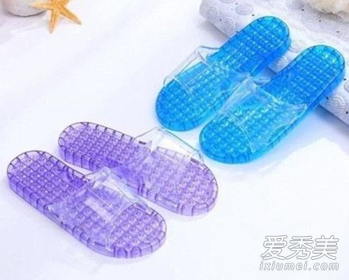 2017年最新的时装鞋怎么样?蕾哈娜和彪马互相合作