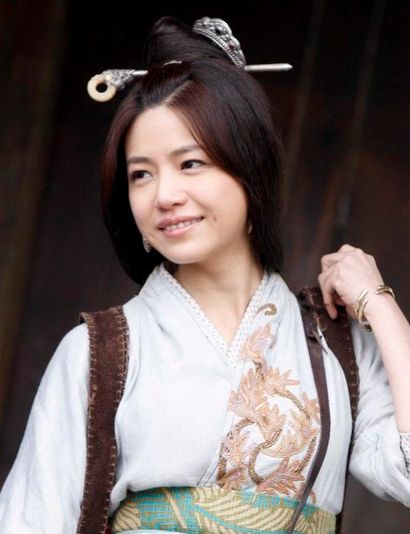 《秦之月》中陈妍希的大圆脸如何化妆？