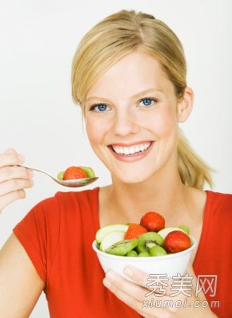 吃错食物会变黑。小心五种食物变黑。