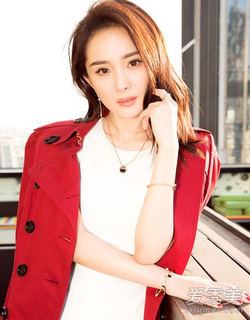 杨蜜手镯是什么牌子的?伯爵杨米手镯怎么样