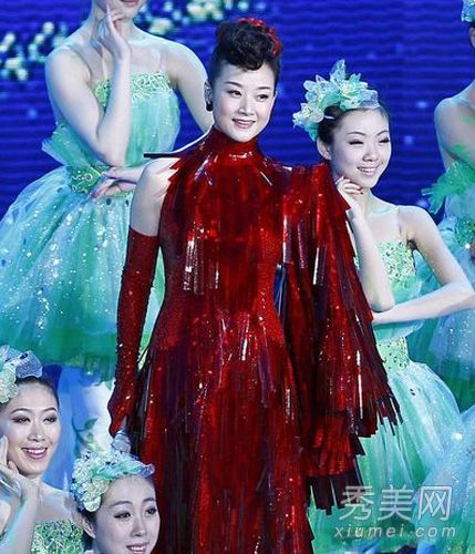 春晚女演员化妆PK宋祖英扮演火鸡孙俪小鲜