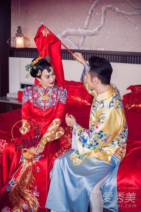 钟丽缇·张伦大婚!婚纱也是美人鱼风格。