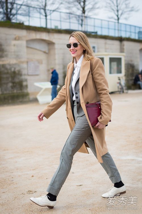 这些外套值得开始。它们温暖时尚。