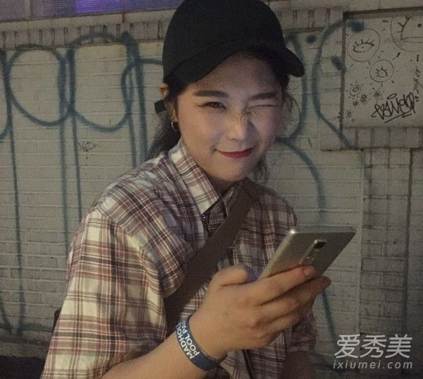 冬季比赛的亮点是这些帽子需要购买。