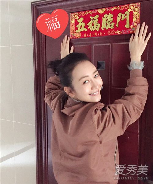 饺子又回到了世界！天使的下巴像婴儿的