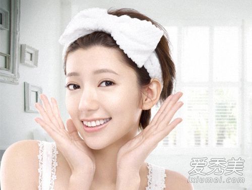 光吃薏苡仁是不够的！吃七色食物有快速和良好的美白效果。