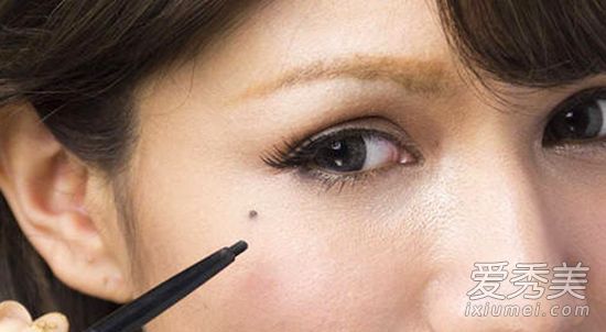 用4个步骤画一个超现实的景点的最佳地点是哪里？