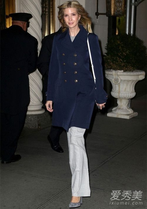 特朗普的女儿和杨蜜都穿着这件最帅气的军装。