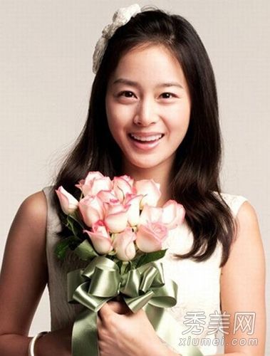 在金泰熙韩家印，韩国女演员不需要整容来护理皮肤