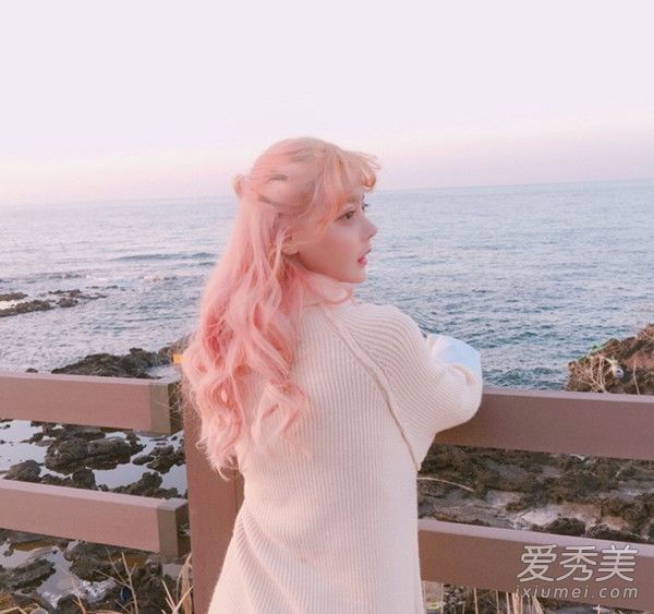 网红韩沉迷整容