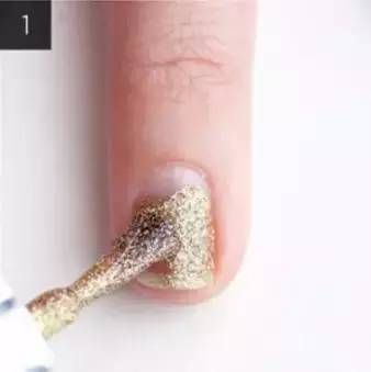 超级简单金色法式美甲课程(照片)